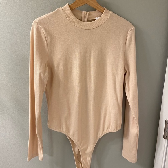 NWOT - Princess Polly Bodysuit - Picture 5 of 5